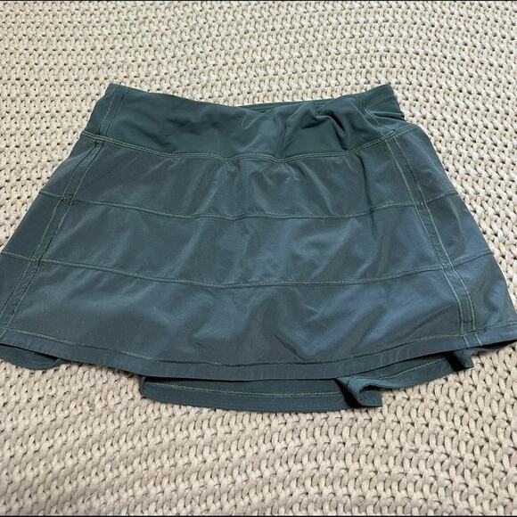 Green lululemon tennis skirt - Picture 1 of 5